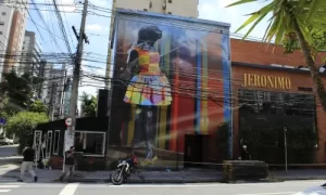 Mural Bailarina Jeronimo de Eduardo Kobra de 2021